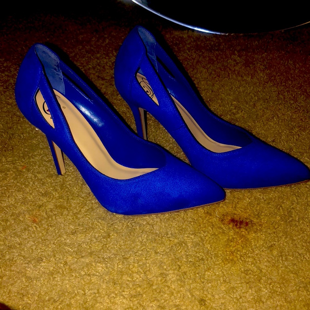 Royal blue pumps